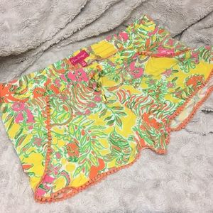 Lilly Pulitzer shorts 🌴